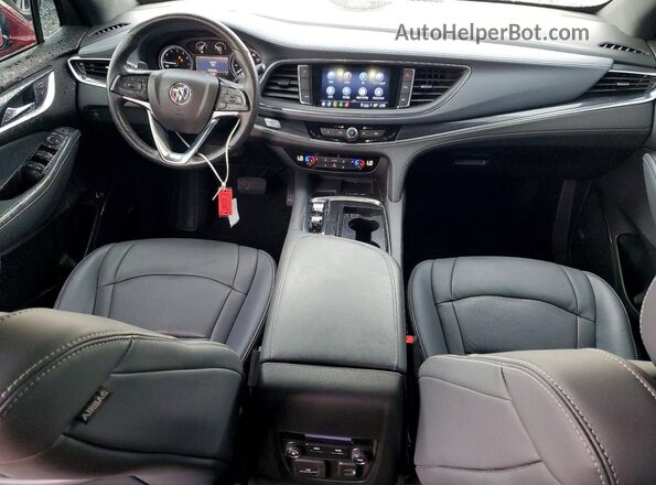 5GAERBKW3PJ183313 2023 BUICK ENCLAVE Бордовый Вид панели приборов