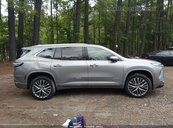 5GAERCKS8TJ284005 2026 BUICK ENCLAVE Silver ხელსაწყოთა პანელის ხედი