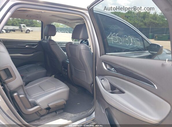 5GAERCKW6JJ243372 2018 BUICK ENCLAVE Gray Widok naklejki z numerem VIN