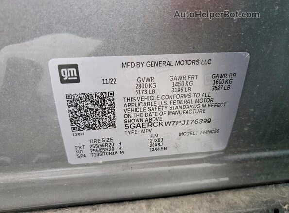 5GAERCKW7PJ176399 2023 BUICK ENCLAVE Silver Вид наклейки з VIN-кодом