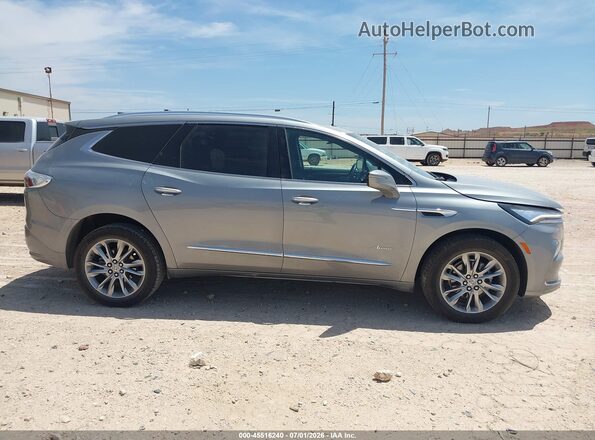 5GAERDKW2PJ100241 2023 BUICK ENCLAVE Gray Вид задньої частини салону