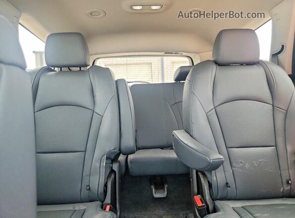5GAEVAKW5MJ233243 2021 BUICK ENCLAVE Silver უკანა სავარძლების ხედი