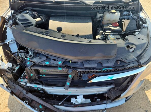 5GAEVAKW5PJ232811 2023 BUICK ENCLAVE Silver Widok komory silnika