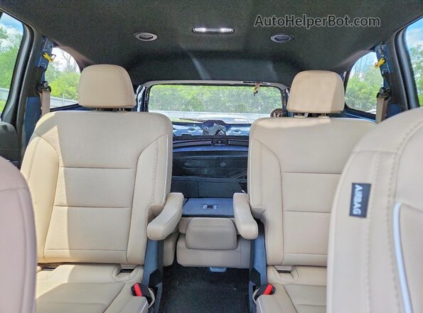 5GAEVARS0SJ116864 2025 BUICK ENCLAVE Blue Rear seats view