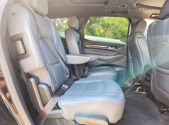 5GAEVBKW2NJ133589 2022 BUICK ENCLAVE Black Вид задньої частини салону