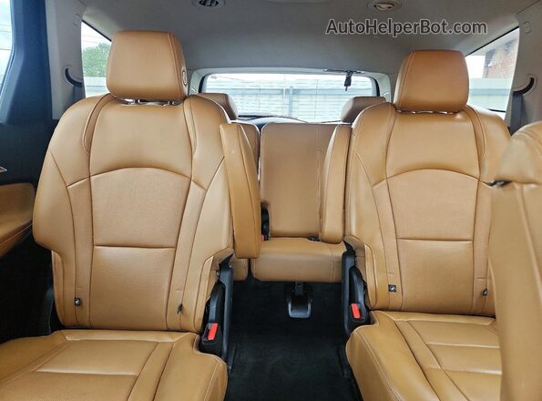 5GAEVBKW6JJ260405 2018 BUICK ENCLAVE Red Вид задніх сидінь