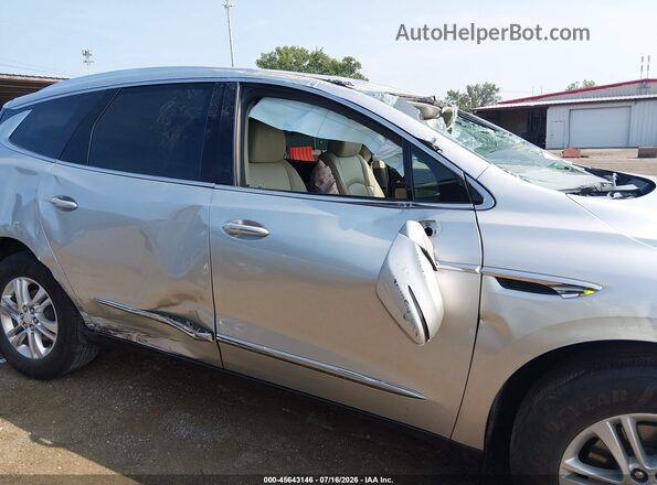 5GAEVBKW7JJ108701 2018 BUICK ENCLAVE Silver Widok wnętrza z tyłu