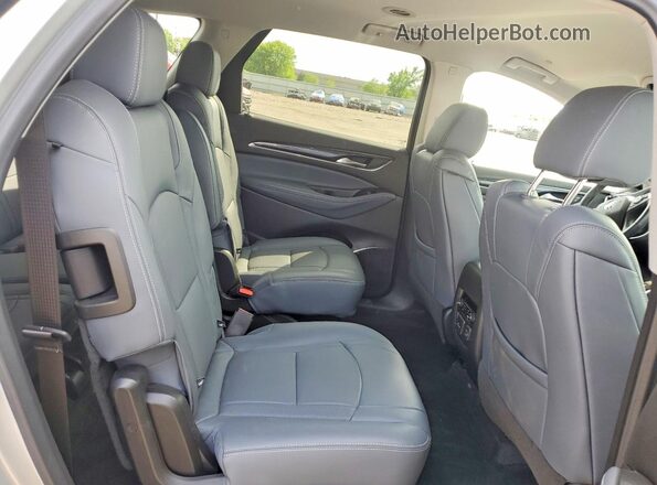 5GAEVBKW8MJ270440 2021 BUICK ENCLAVE Silver Vista interior trasera