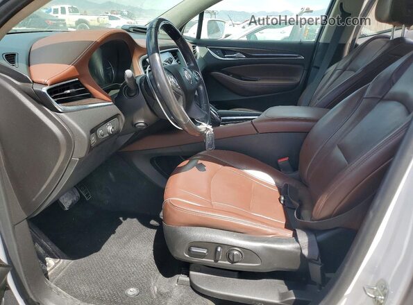 5GAEVCKW8JJ229985 2018 BUICK ENCLAVE White Vista interior delantera