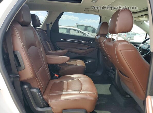 5GAEVCKW8JJ229985 2018 BUICK ENCLAVE White Vista interior trasera