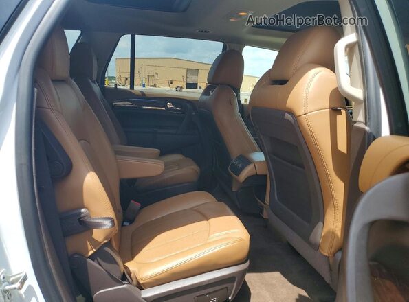 5GAKRBKD0GJ127590 2016 BUICK ENCLAVE White უკანა სალონის ხედი