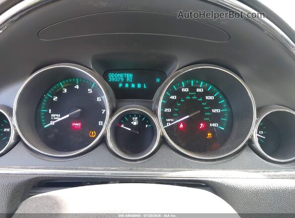 5GAKRBKD1HJ263924 2017 BUICK ENCLAVE Red Հետևի նստատեղերի տեսք