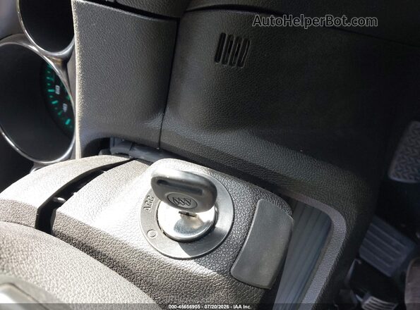 5GAKRBKD1HJ263924 2017 BUICK ENCLAVE Red Առջևի վահանակի տեսք