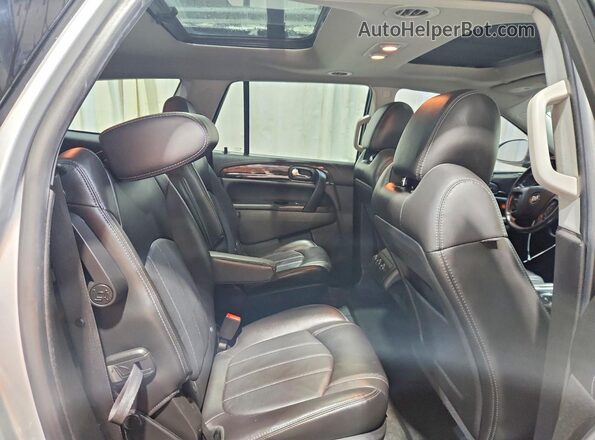 5GAKRBKD3GJ195852 2016 BUICK ENCLAVE Silver Rear interior view