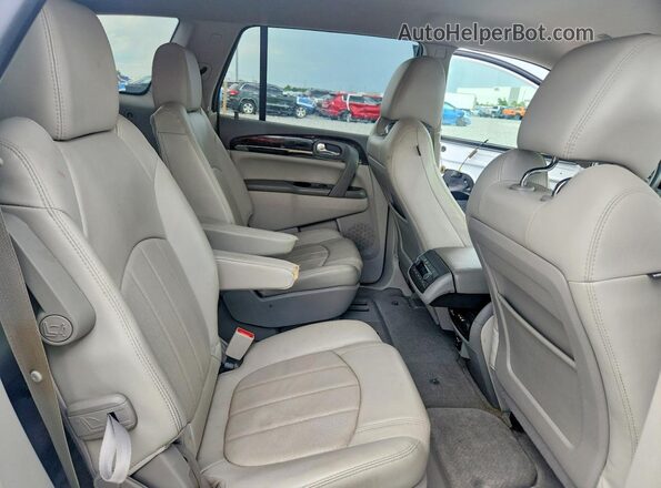 5GAKRBKD3GJ273823 2016 BUICK ENCLAVE White Widok wnętrza z tyłu
