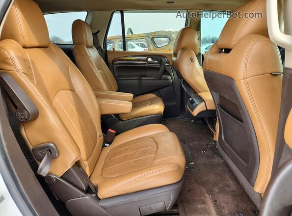 5GAKRBKD6GJ196364 2016 BUICK ENCLAVE White Vista interior trasera