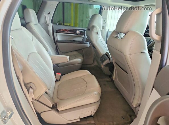 5GAKRBKD6GJ325199 2016 BUICK ENCLAVE White უკანა სავარძლების ხედი