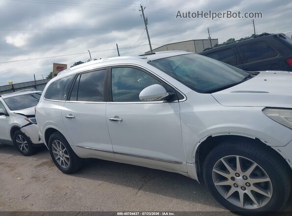 5GAKRBKD8HJ213490 2017 BUICK ENCLAVE White უკანა სალონის ხედი