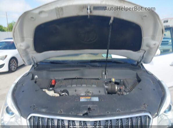 5GAKRBKD8HJ342670 2017 BUICK ENCLAVE White Հետևի տեսք