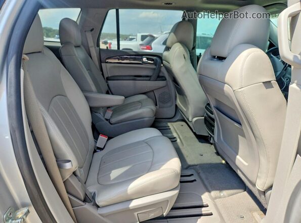 5GAKRCKD3GJ192889 2016 BUICK ENCLAVE Silver Vista de los asientos traseros