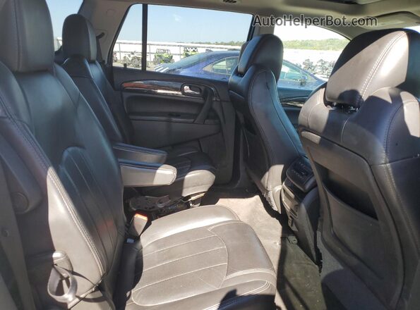 5GAKVBKD5GJ181124 2016 BUICK ENCLAVE Silver Vista interior trasera