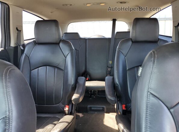 5GAKVBKD5GJ181124 2016 BUICK ENCLAVE Silver Vista de los asientos traseros