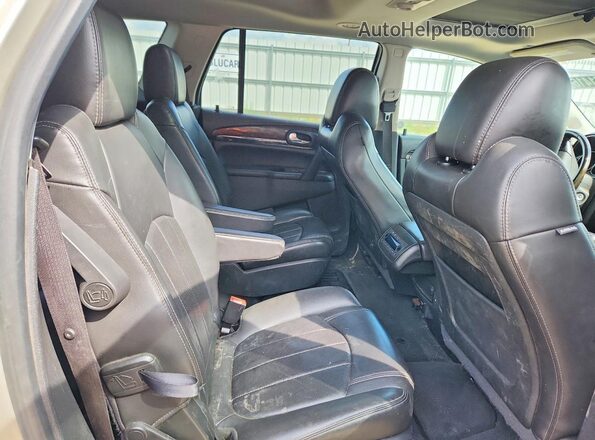 5GAKVBKD5GJ222321 2016 BUICK ENCLAVE Tan Вид задньої частини салону
