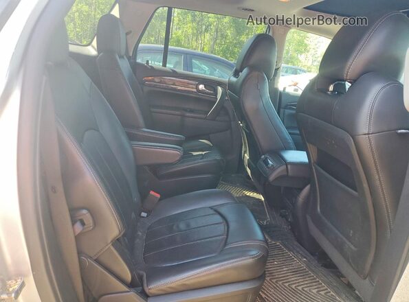 5GAKVBKD8GJ333025 2016 BUICK ENCLAVE Серебряный Вид задней части салона