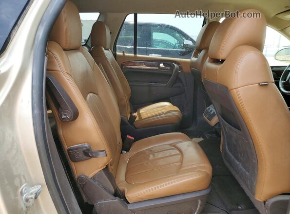 5GAKVBKD9GJ111738 2016 BUICK ENCLAVE Золотой Вид задней части салона