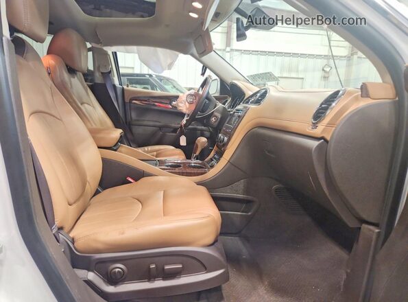 5GAKVCKD2HJ143275 2017 BUICK ENCLAVE White Vista interior delantera