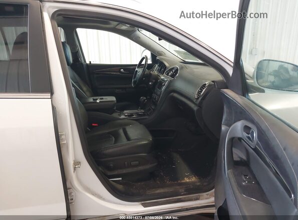 5GAKVCKD6HJ323990 2017 BUICK ENCLAVE White Vista interior delantera
