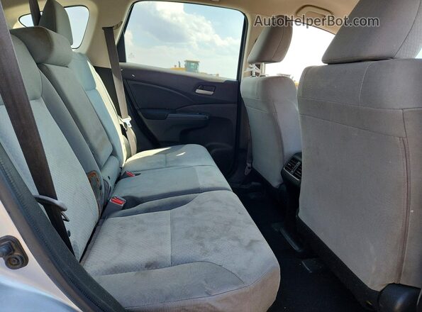 5J6RM4H30GL079190 2016 HONDA CR-V Silver Rear interior view