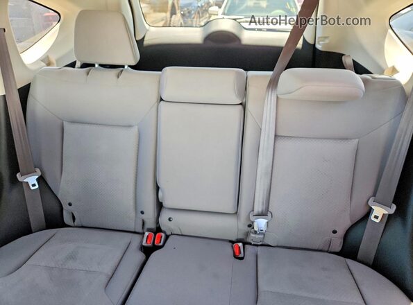 5J6RM4H43GL082481 2016 HONDA CR-V Silver Widok tylnych siedzeń