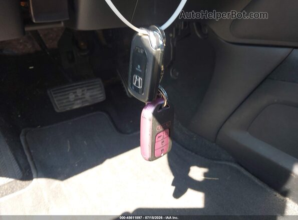 5J6RM4H90GL120700 2016 HONDA CR-V Синий Вид панели приборов
