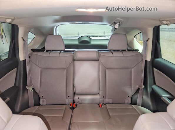 5J6RM4H92GL055073 2016 HONDA CR-V Blue Widok tylnych siedzeń