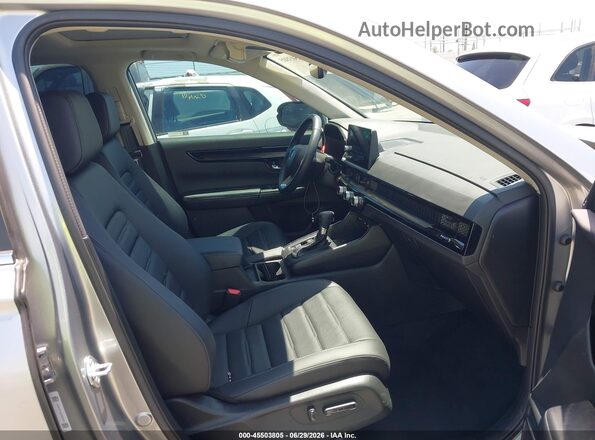 5J6RS3H72TL010451 2026 HONDA CR-V Silver Widok wnętrza z przodu