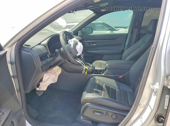 5J6RS5H83SL013278 2025 HONDA CR-V Silver Front interior view