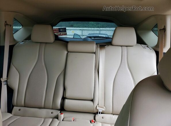 5J8TC1H52KL010879 2019 ACURA RDX White Widok tylnych siedzeń