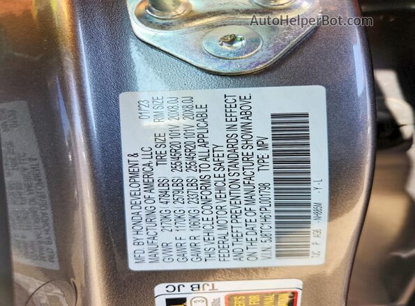 5J8TC1H61PL001798 2023 ACURA RDX Charcoal VIN կոդի պիտակի տեսք