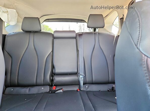 5J8TC2H31KL034370 2019 ACURA RDX White Widok tylnych siedzeń