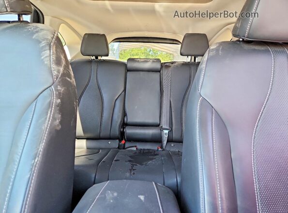 5J8TC2H54KL035319 2019 ACURA RDX White Widok tylnych siedzeń