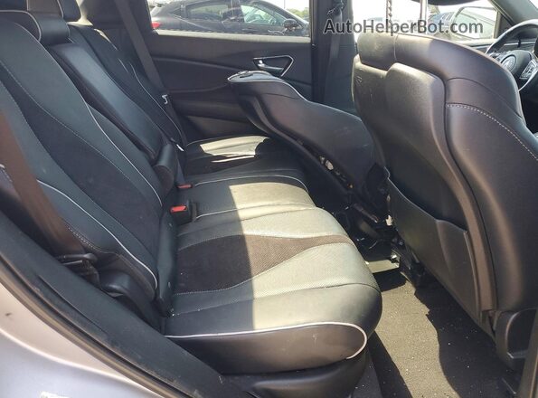 5J8TC2H64KL021686 2019 ACURA RDX Silver Vista interior trasera