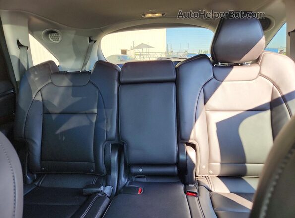 5J8YD4H41LL800901 2020 ACURA MDX White Rear seats view