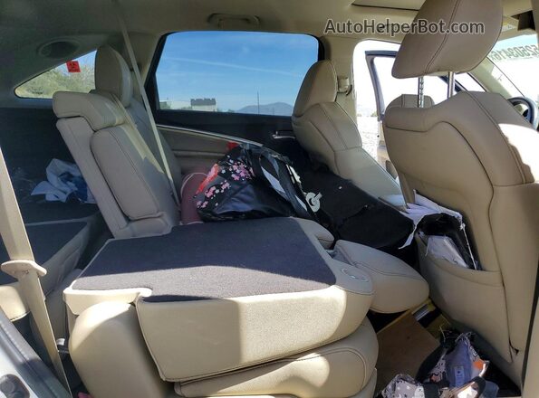 5J8YD7H5XKL000445 2019 ACURA MDX White Rear interior view