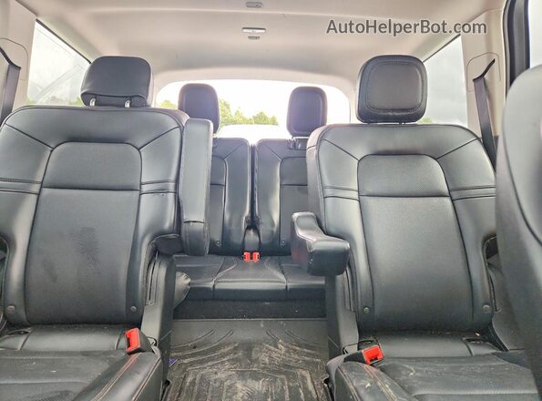 5LM5J6WC5SGL16195 2025 LINCOLN AVIATOR Black უკანა სავარძლების ხედი