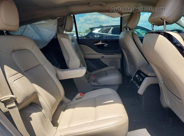 5LM5J6XC6PGL01985 2023 LINCOLN AVIATOR White Rear interior view