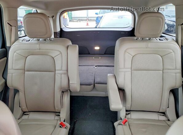 5LM5J7WC0NGL12128 2022 LINCOLN AVIATOR Charcoal Հետևի նստատեղերի տեսք