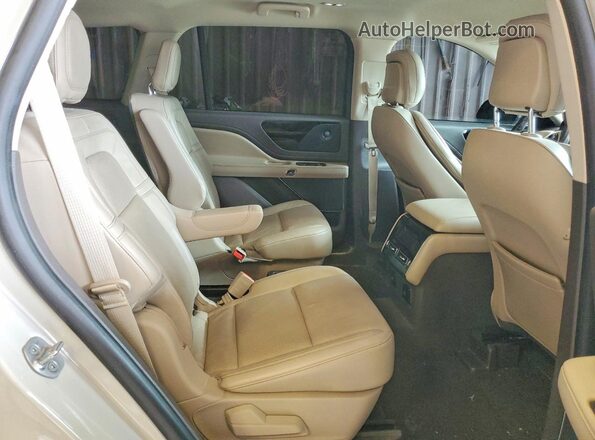 5LM5J7WC1LGL11485 2020 LINCOLN AVIATOR Beige უკანა სალონის ხედი