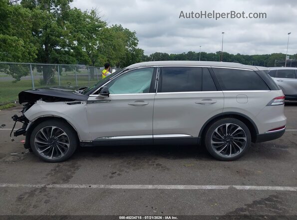 5LM5J7WC1MGL06935 2021 LINCOLN AVIATOR White Սալոնի հետևի տեսք