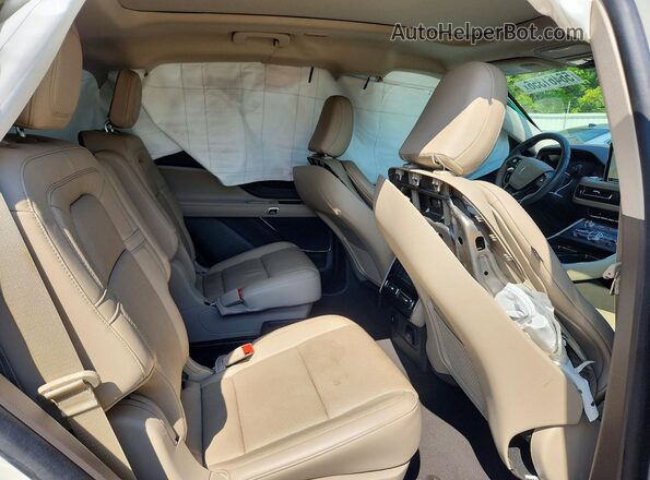 5LM5J7WC3MGL12364 2021 LINCOLN AVIATOR White Widok tylnych siedzeń
